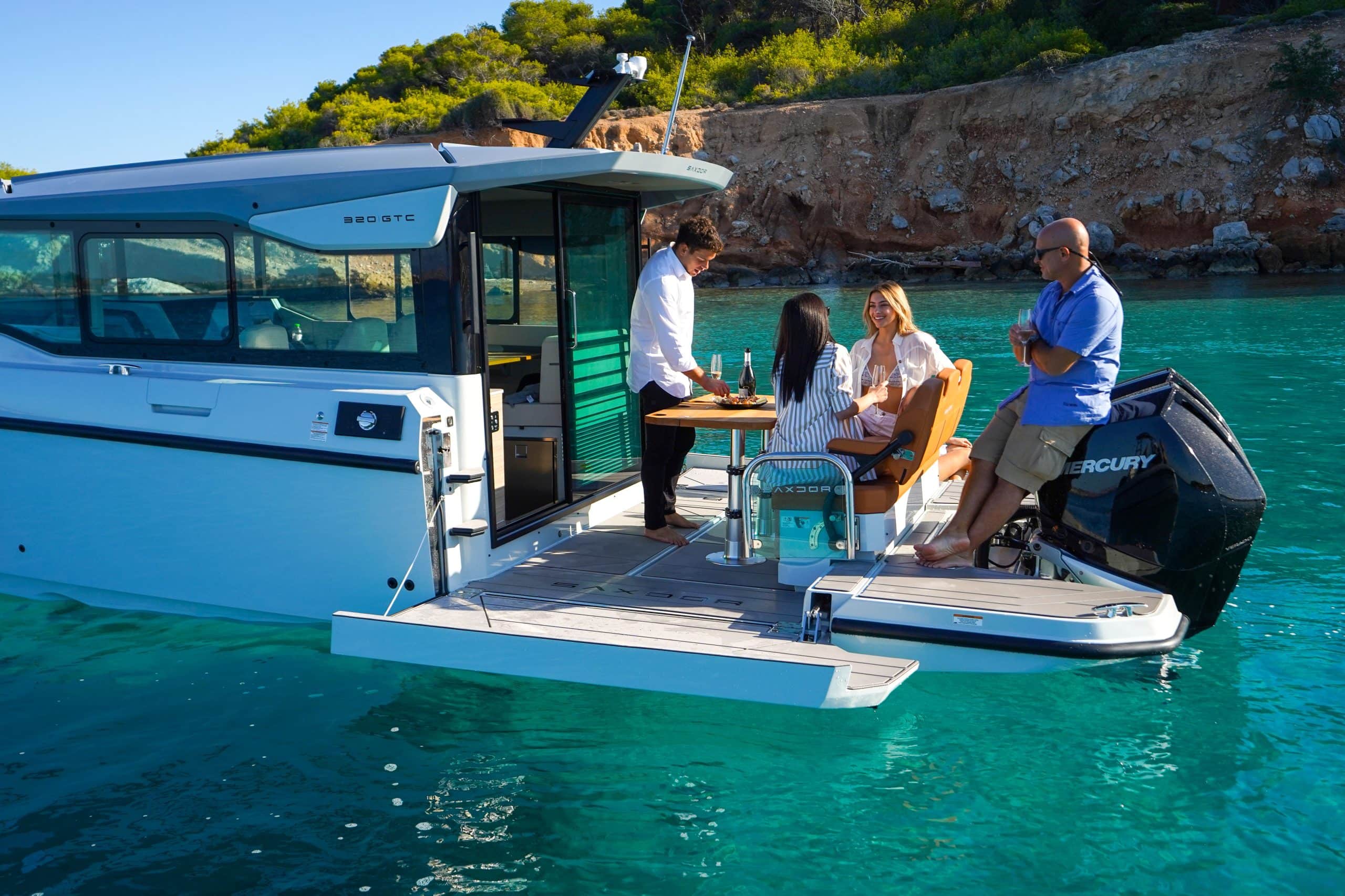 SX320GTC-EXTERIOR-2022-03497